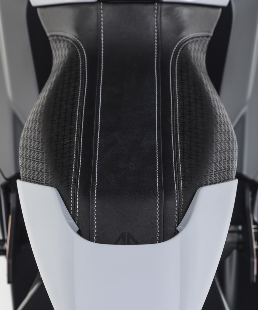 moto elettrica arc vector