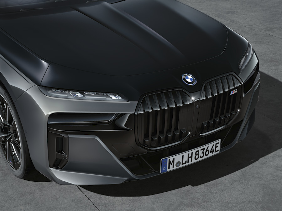 BMW M760e xDrive