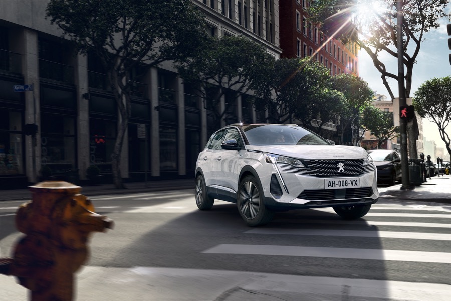 Prezzo Peugeot 3008 plug-in hybrid