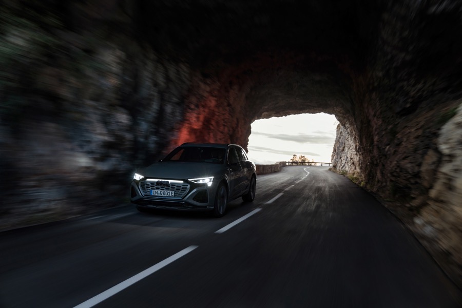 Design Audi Q8 e-tron