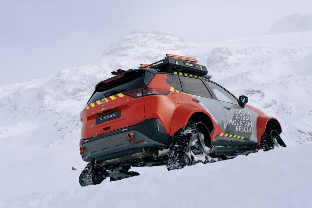 Nissan X-Trail Mountain Rescue