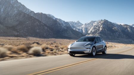 Nuova Tesla Model Y, allestimenti