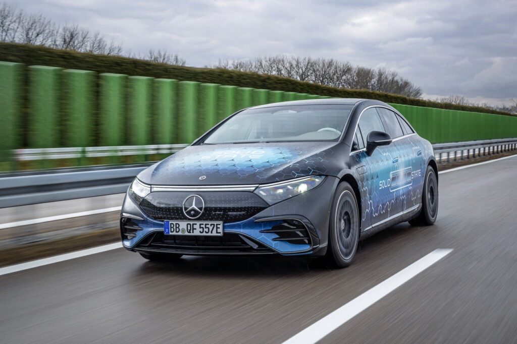 Mercedes-Benz test batterie stato solido