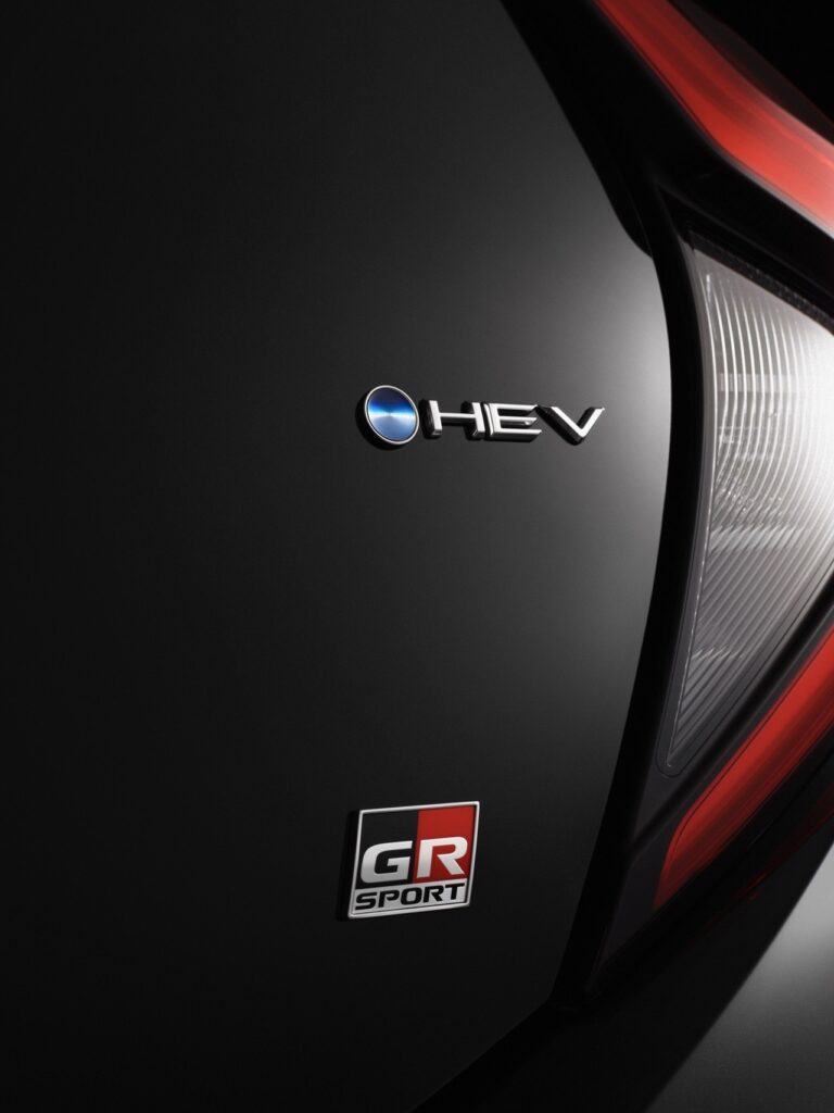 Toyota Aygo X HEV GR SPORT