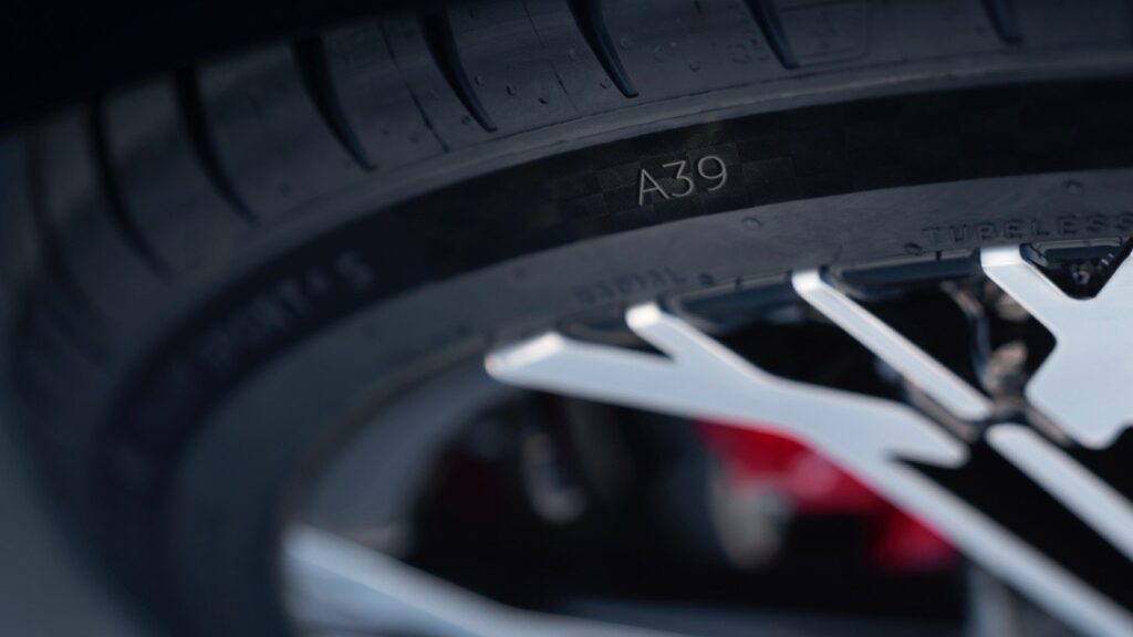Pneumatici Michelin A39
