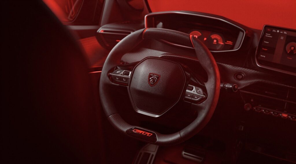 Interni Peugeot e-208 GTi