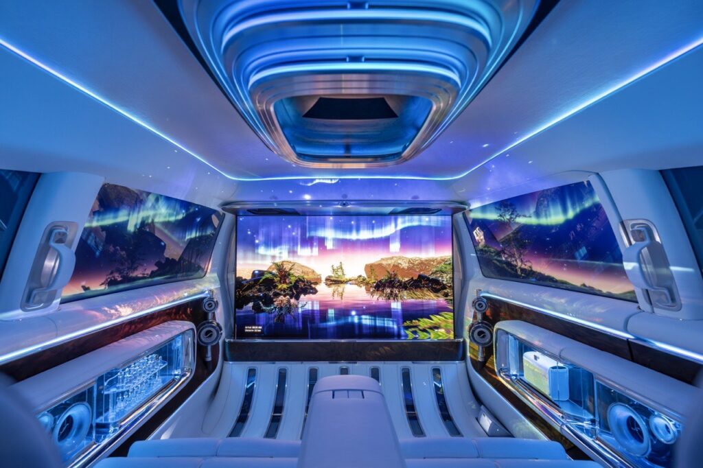 Interni Mercedes-Benz Vision V