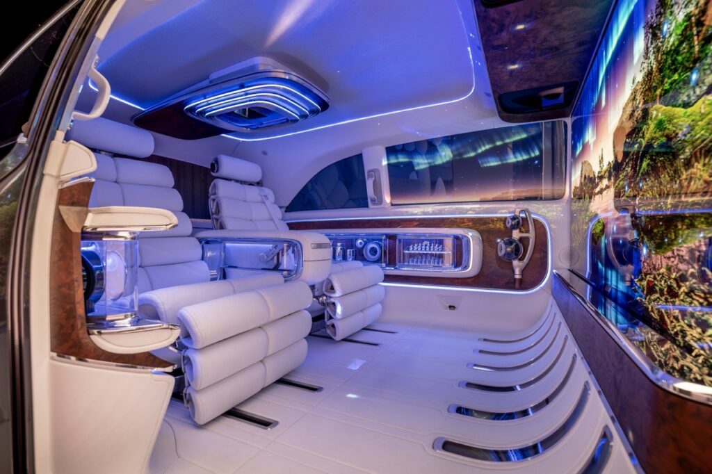 Interni Mercedes-Benz Vision V
