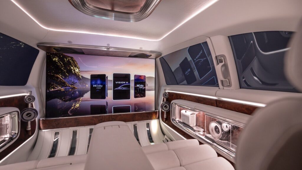 Interni Mercedes-Benz Vision V