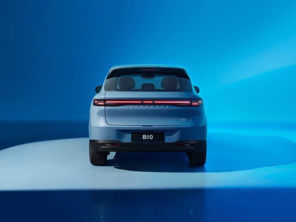 Leapmotor B10