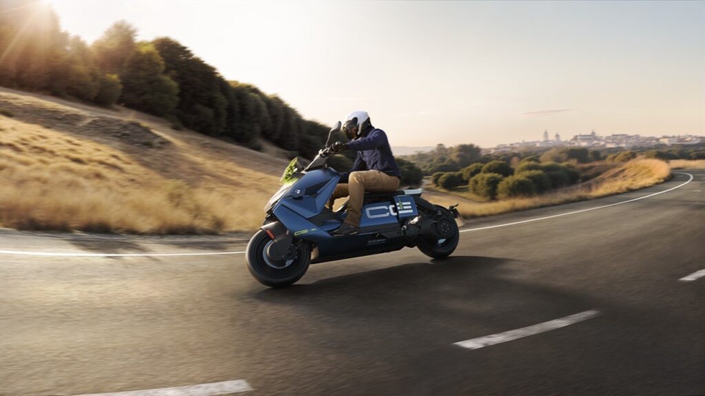 BMW CE 04 2026